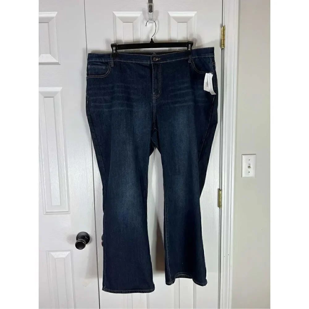 NWT Dressbarn Womens Modern Bootcut Jeans Size 24 Short